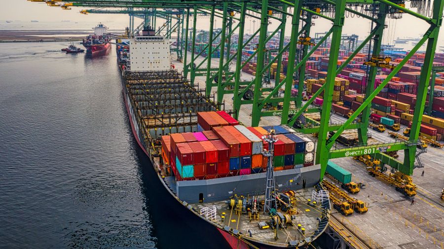 car shipping company in Dubai