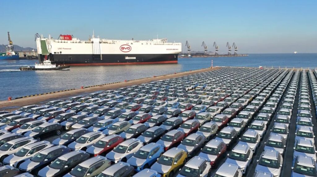 cost of shipping a car from dubai to ghana
